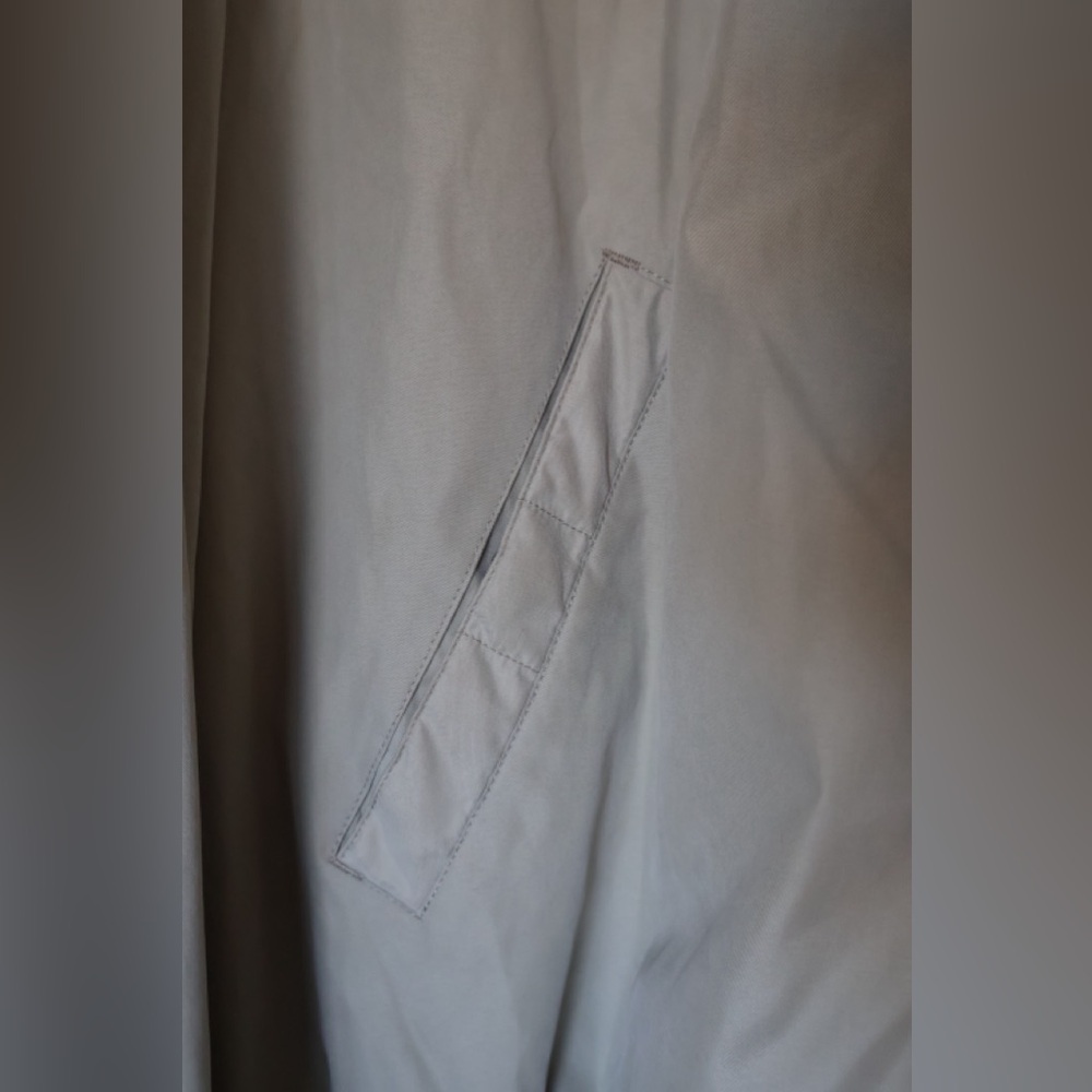 Light tan Jacket - Picture 3 of 6